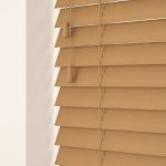 light_oak_real_wood_venetian_blinds